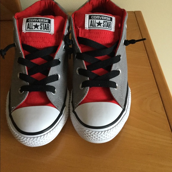 Converse Other - Converse youth tennis shoes.